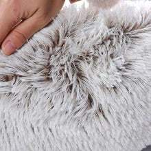 Load image into Gallery viewer, Close-up of fluffy dog bed material
